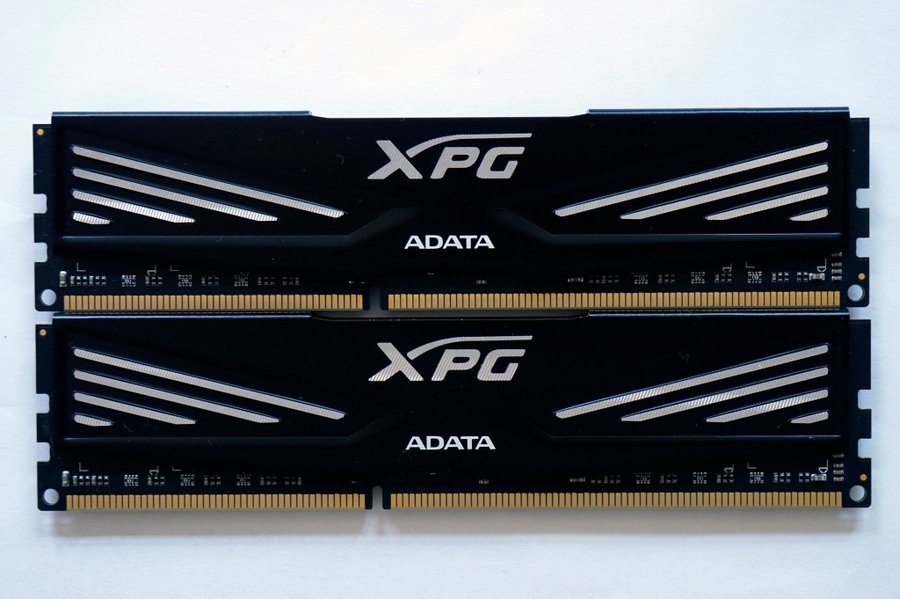 16GB (2x8GB) DDR3-1600 MHz ADATA XPG AX3U1600W8G9-DB 1600MHz