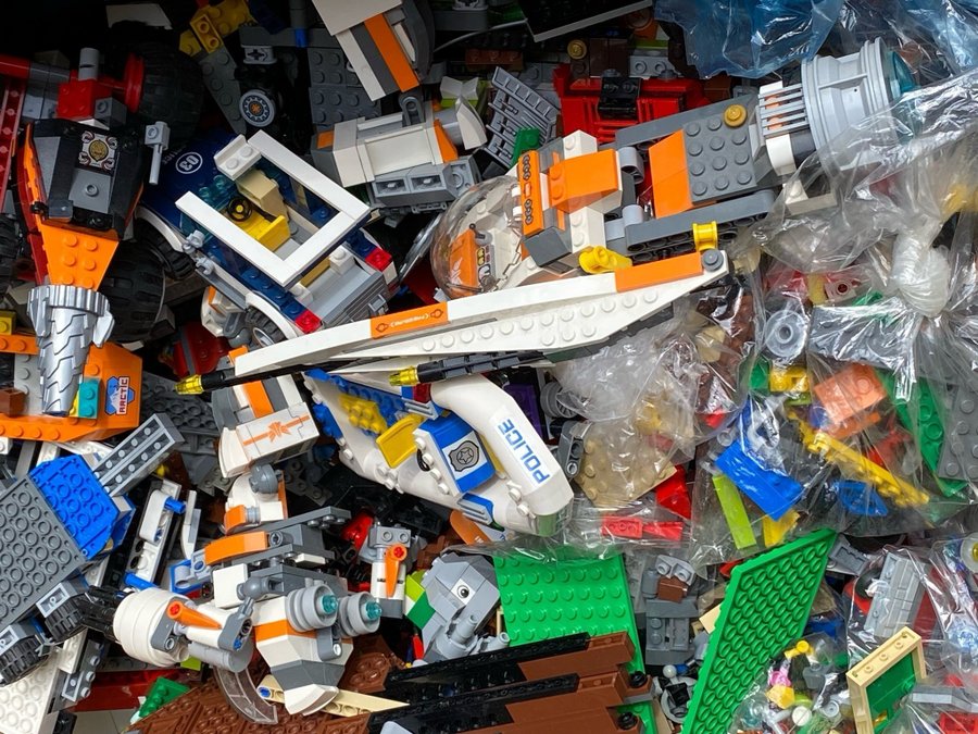 Lego blandat hel flyttlåda ca 15-16kg