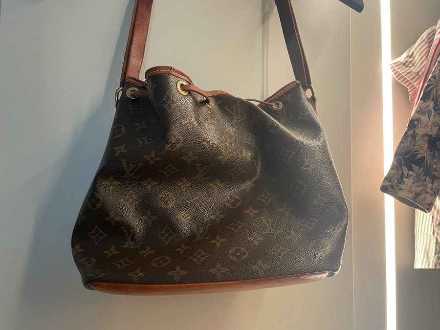 Louis Vuitton Väska Petit Noé