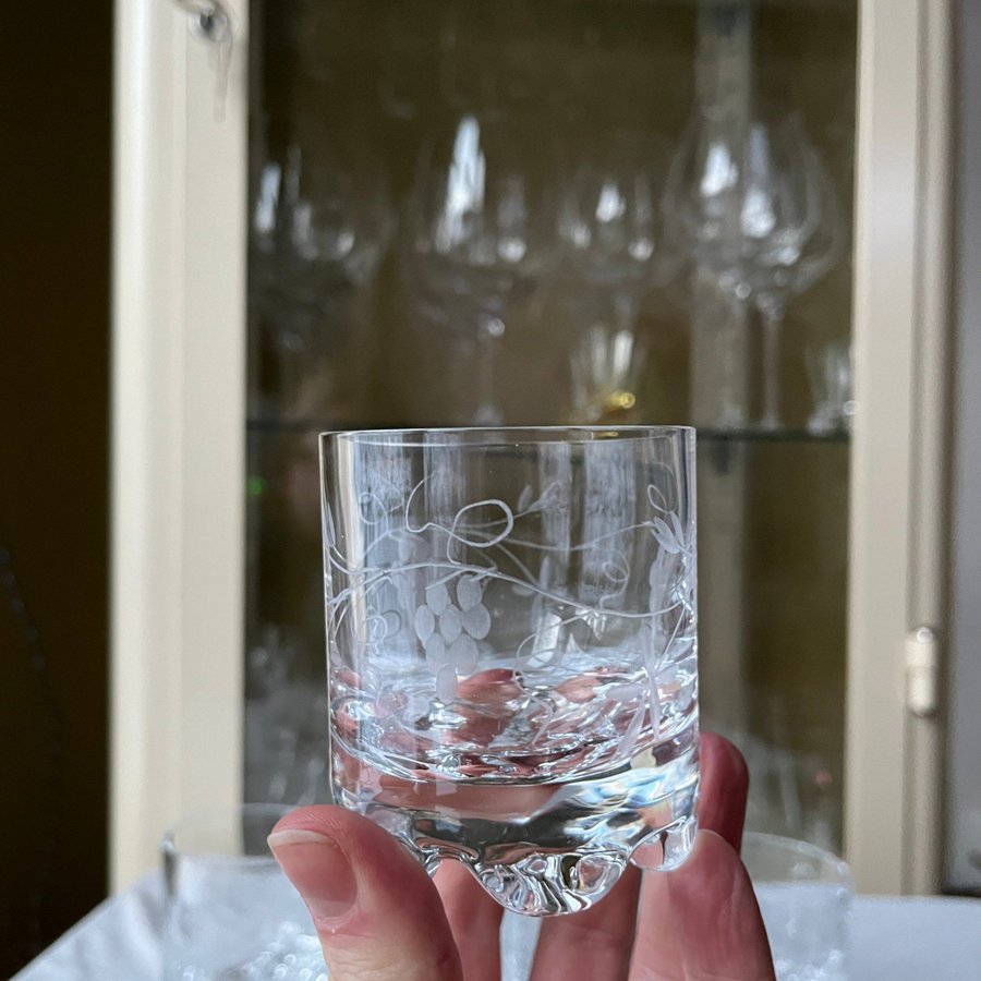 WHISKYGLAS * 6 ST * SLIPAT / GRAVERAT * HANDBLÅSTA * ÄLGHULT * ANTIK * VINTAGE