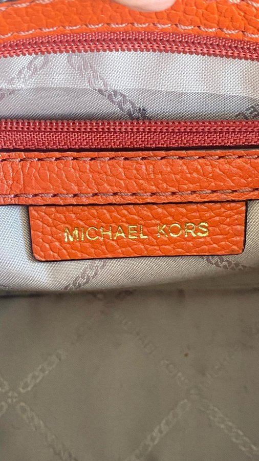 MICHAEL KORS JET SET ORANGE VÄSKA SKINNVÄSKA CROSSBODY CAMERA BAG SKINN /LÄDER