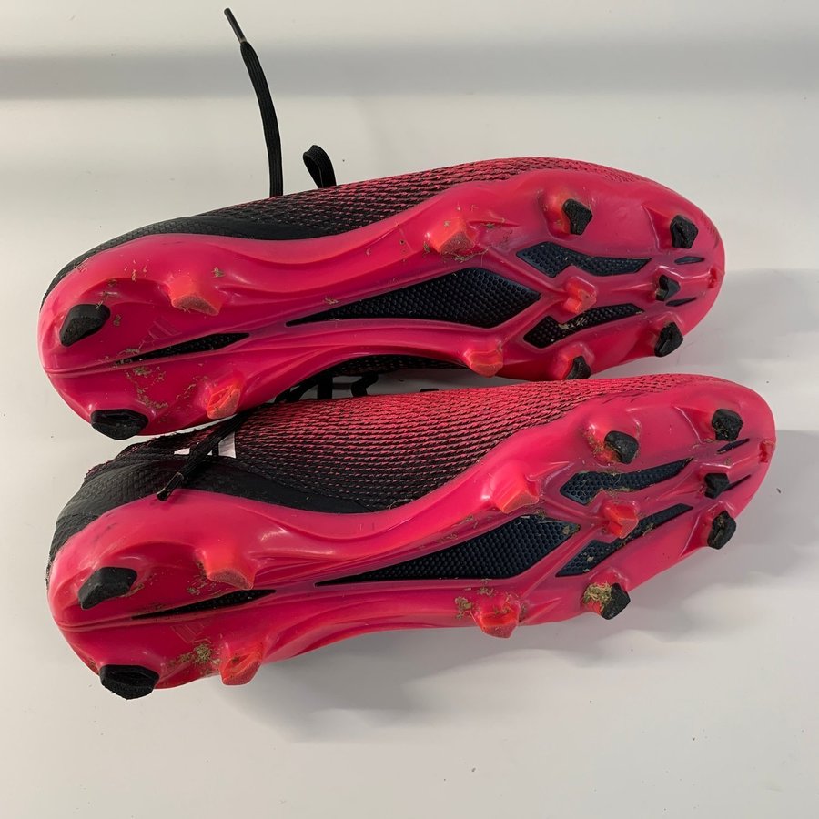 Adidas Fotbollsskor stl 9 Rosa Skor Fotboll