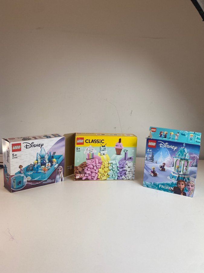 LEGO Disney Frozen  LEGO Classic