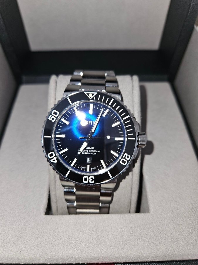 Oris Aquis Date 435mm