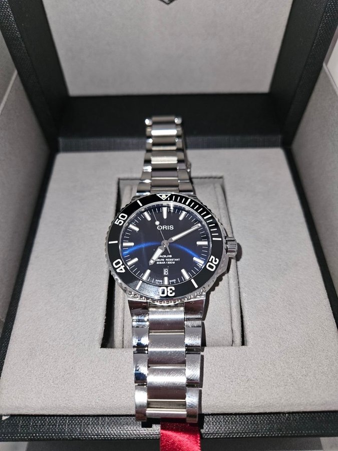 Oris Aquis Date 435mm