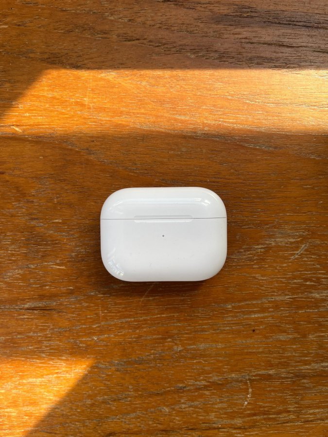 Apple Airpods Pro Case 2nd – oanvänt med originalförpackning