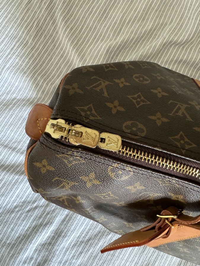 Louis Vuitton Keep all