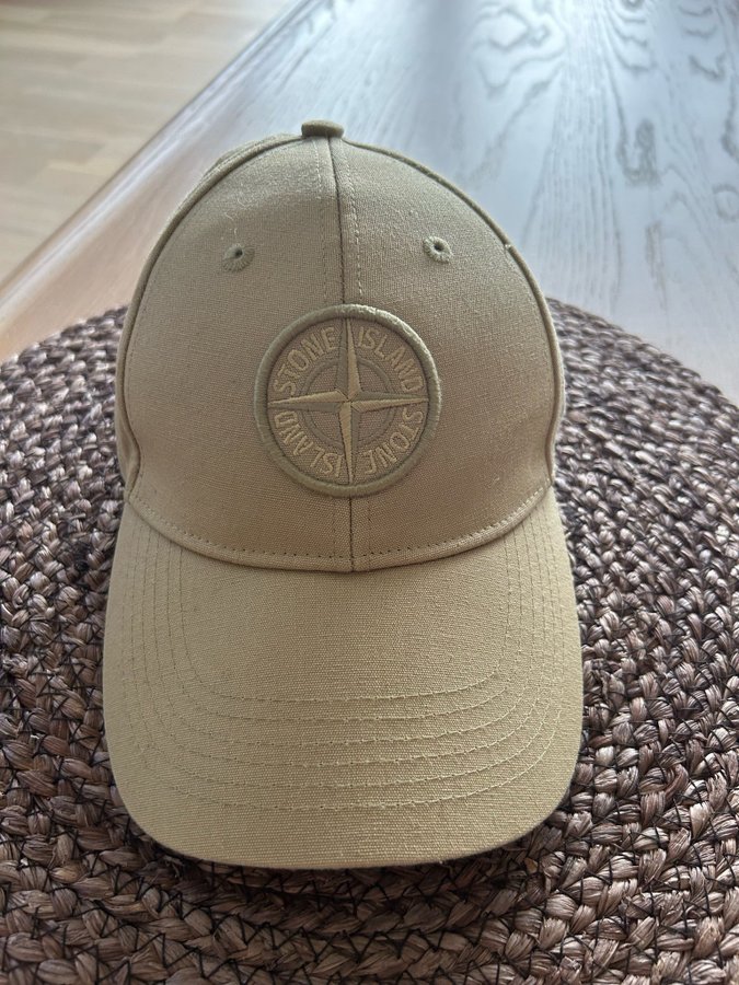 Stone Island beige keps storlek UN