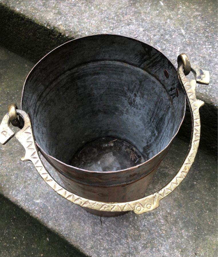 Gl 17-1800 tals koppar hink med tenn invändigtprimitiv gravyr