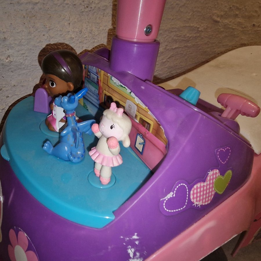 Disneys Doc McStuffins åkleksak Snälla musik låter lyser upp 