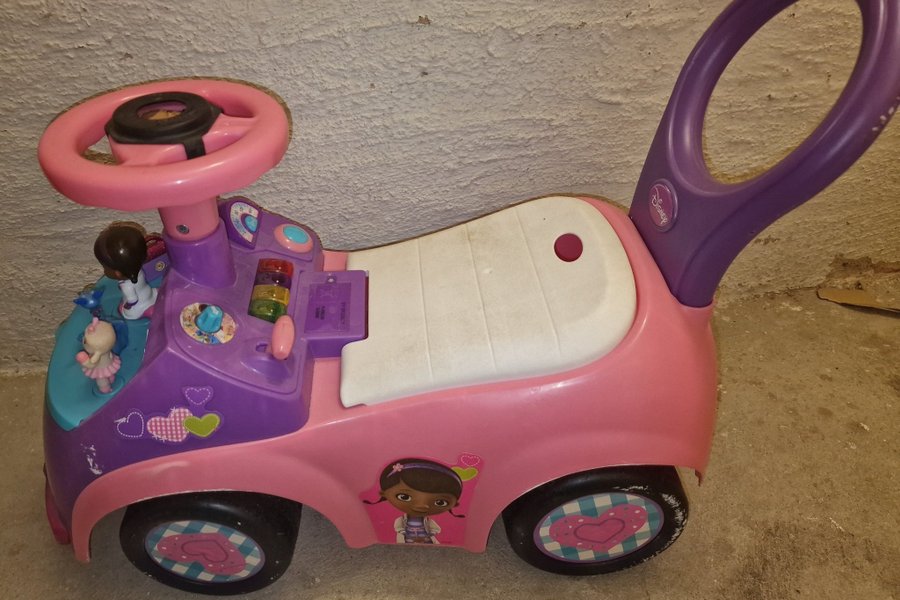 Disneys Doc McStuffins åkleksak Snälla musik låter lyser upp 