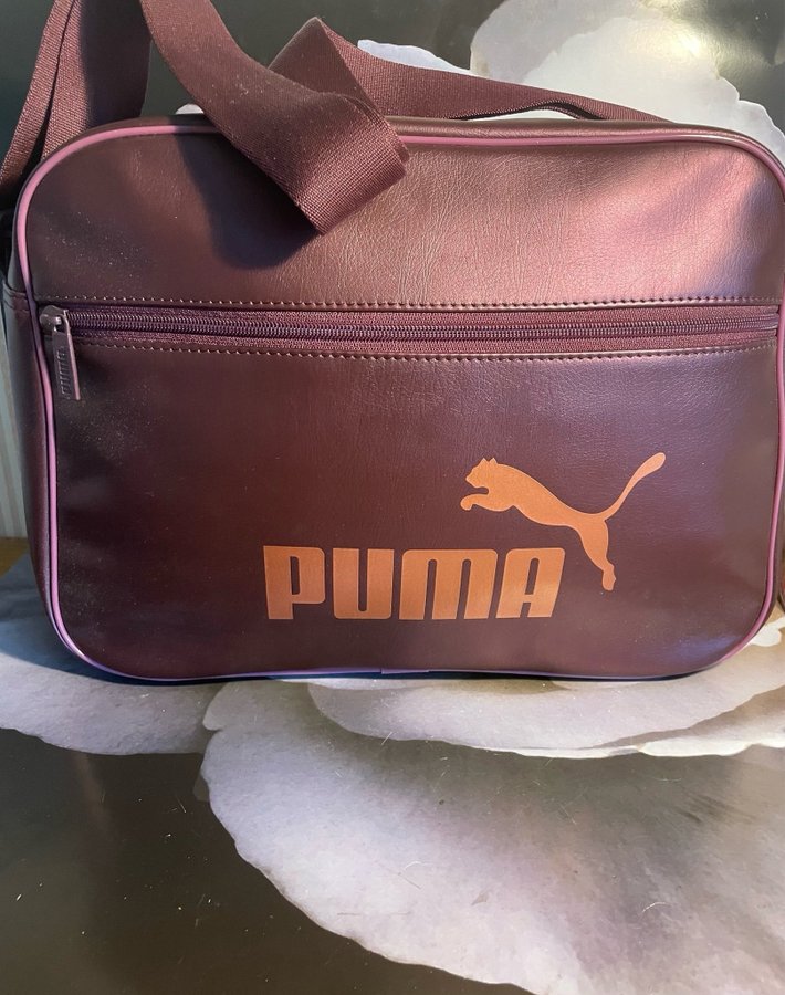 Puma bärbar damväska Praktisk och mångsidig Puma Portable-väskan