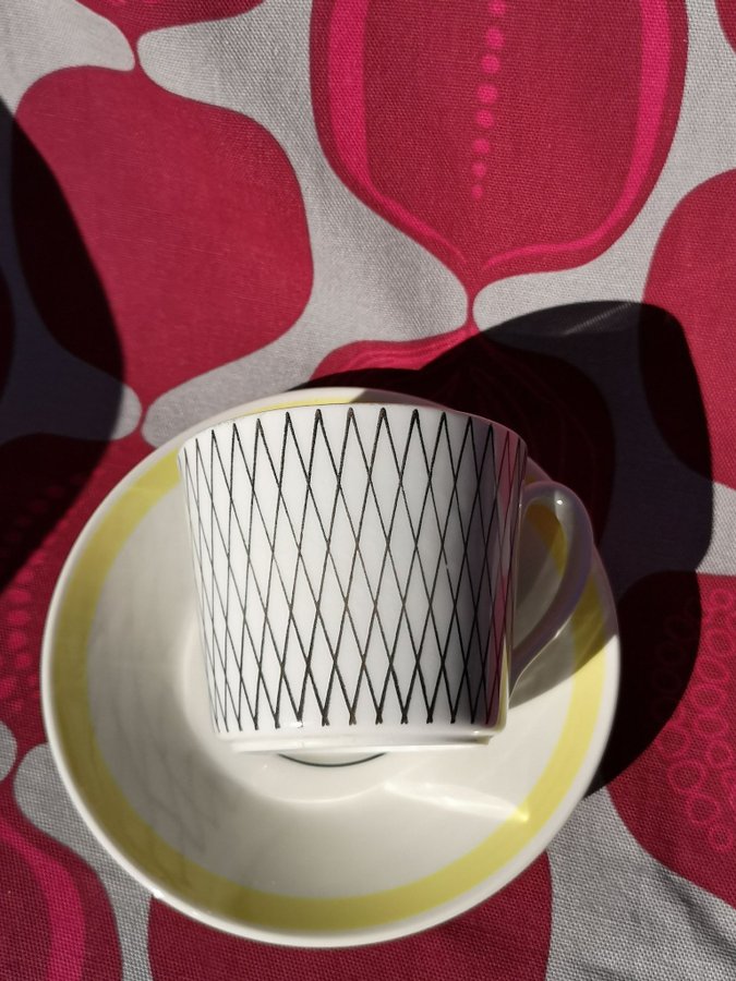 -(@ Vacker retro kopp Kreol av Helmer Ringström för uppsala ekeby Gefle @)-