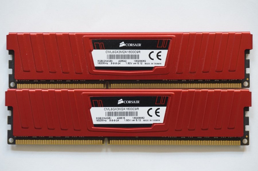 8GB (2x4GB) DDR3-1600 MHz Corsair Vengeance LP 1600MHz