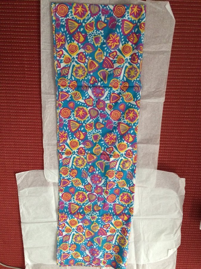 NY VACKER SARONG STADIGT BOMULL STORLEK 113*136 CM