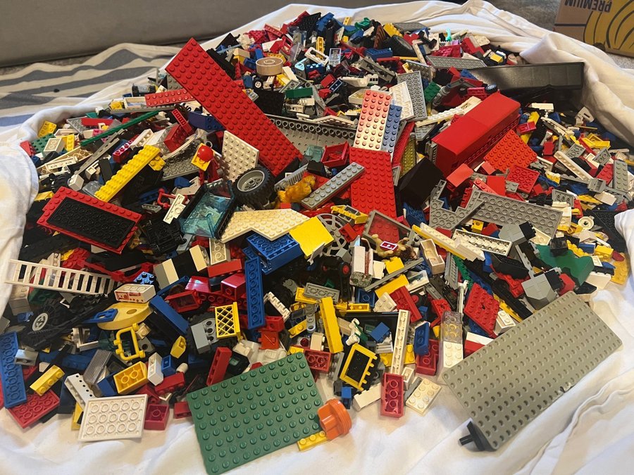 Lego-äldre Lego nästan 19 kilo