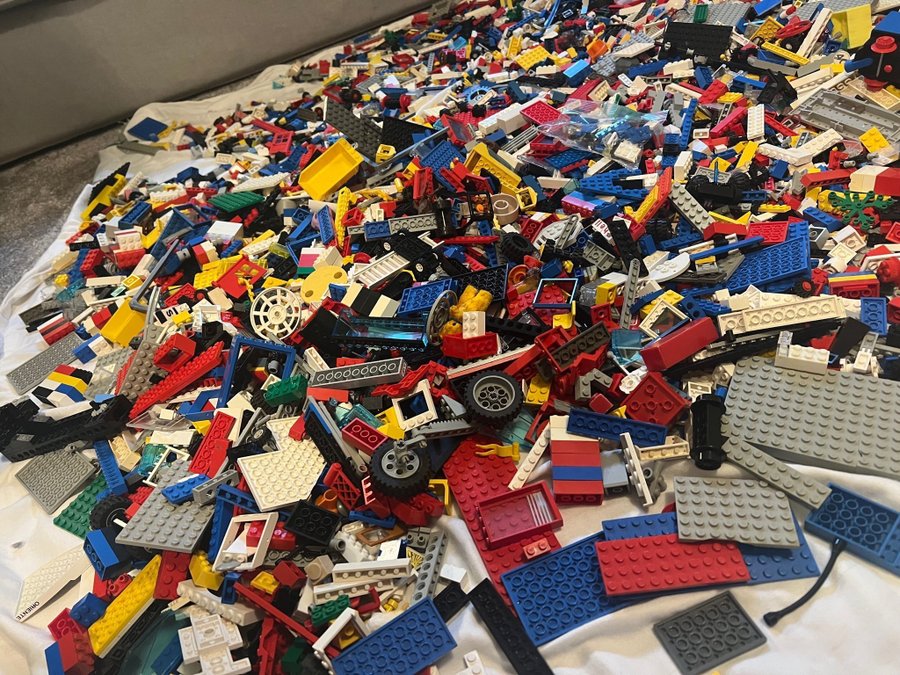 Lego-äldre Lego nästan 19 kilo