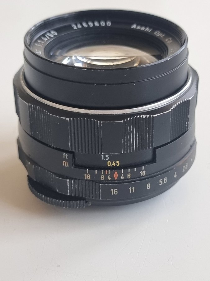 Pentax super takumar 50mm f 14 7 element Och kamera pentax S1a