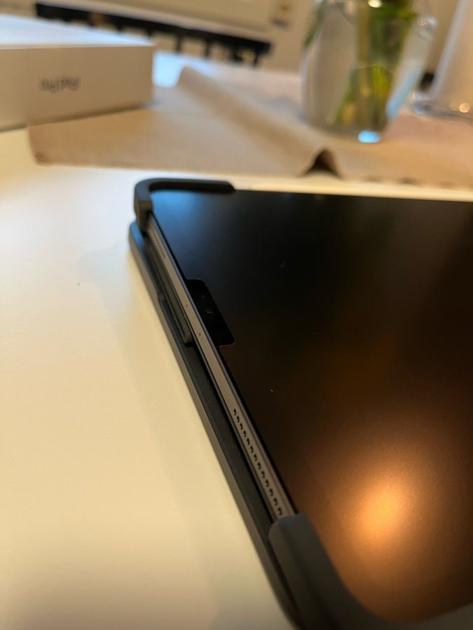 iPad Pro 11 1 gen med tillbehör