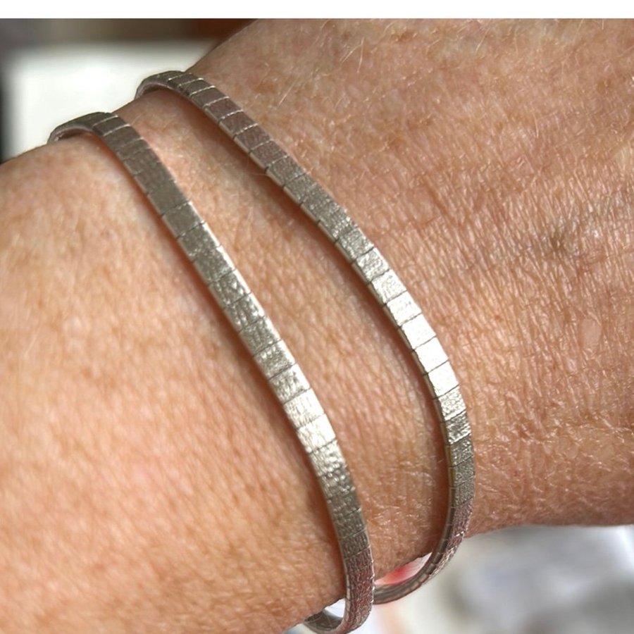 Mycket fint ledat vintage armband i sterling silver