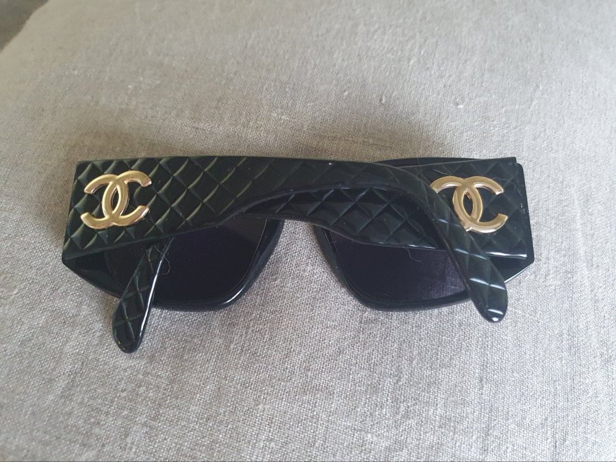 CHANEL Solglasögon Sunglasses