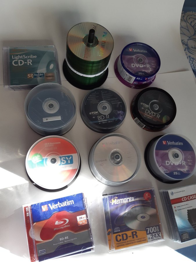 CD-R och DVD-R Tot 216 skivor