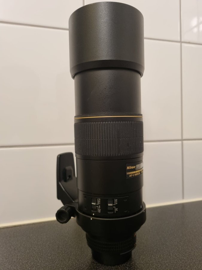 Nikon AF-S Nikkor 300mm f/4D IF-ED