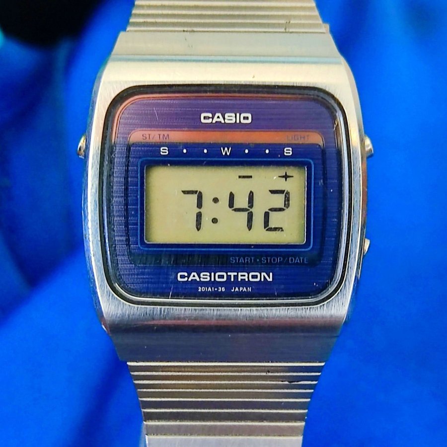 Casio casiotron 76CS utra rare 1977 from japan