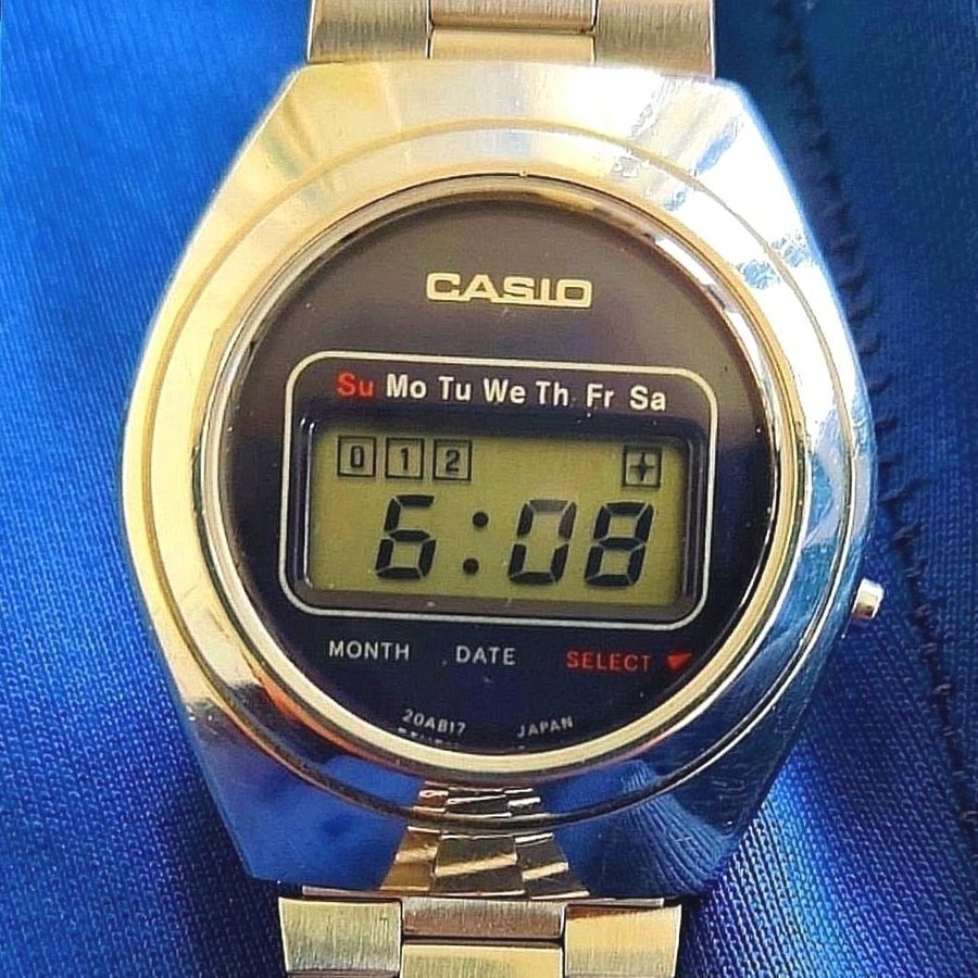 Casio casiotron 1976 R-15 very rare from Japan