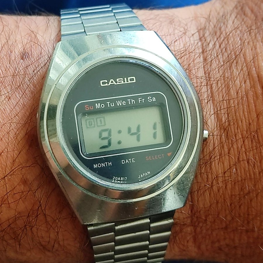 Casio casiotron 1976 R-15 very rare from Japan