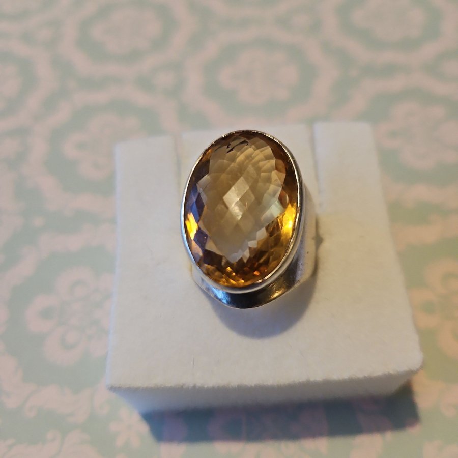 Silver ring med citrin