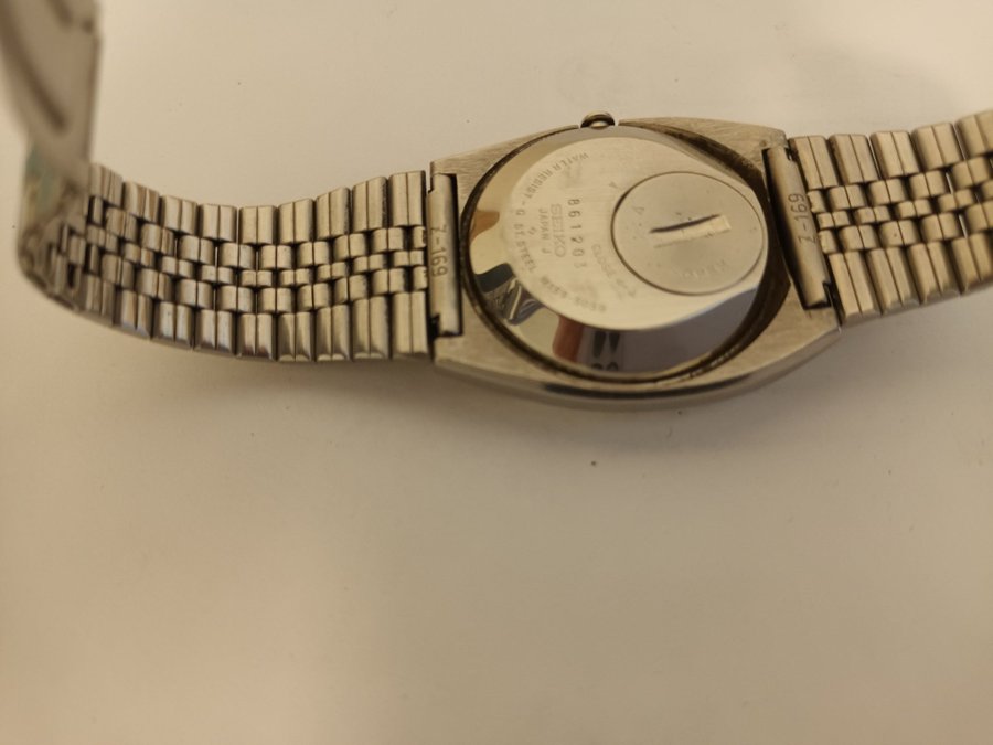 Seiko Quartz LC Chronograph Digital Armbandsur