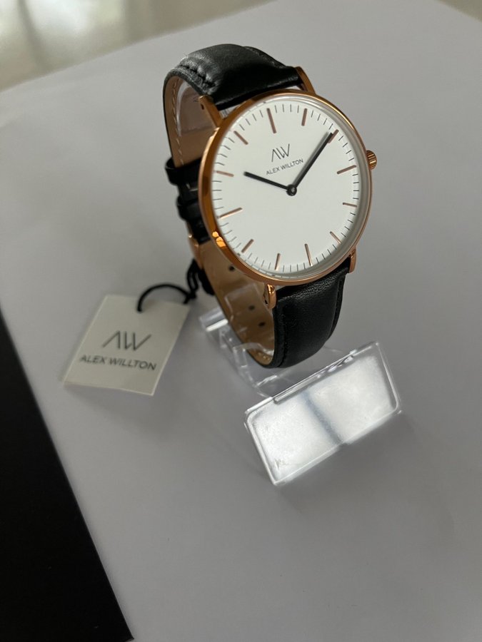 ALEX WILLTON WATCH London 36 mm Roseguld med Svart läder band