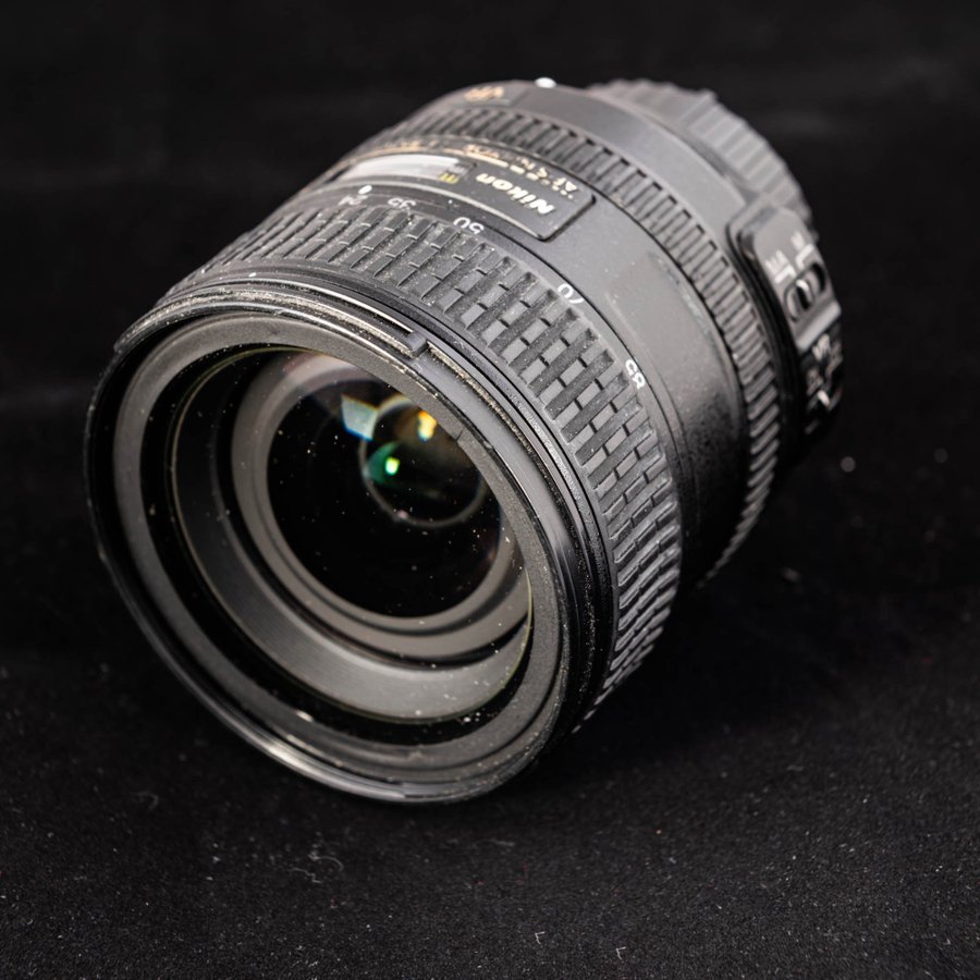Nikon D610 med objektiv