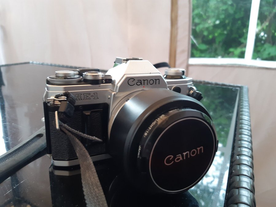 Canon AE-1