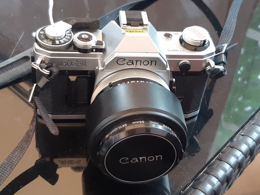 Canon AE-1