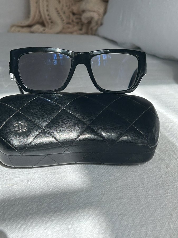 CHANEL Glasögon