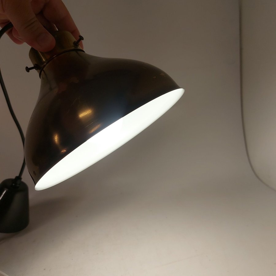 Abo Randers Danmark fönsterlampa skomakarlampa vintage lampa i mässing