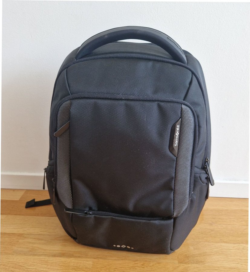 SAMSONITE datorryggsäck 14" ordpris 1399kr