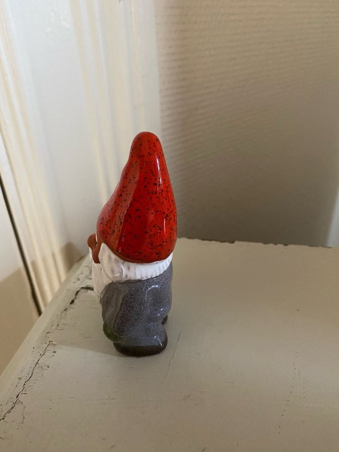 Söt Rolf Berg tomte i keramik