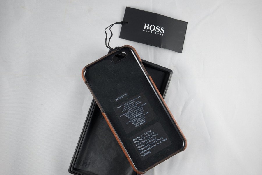 Hugo Boss Mobilskal Iphone 6 ( passar 7  8 vid mod)Ny/oandvänd (Värde 599 SEK)