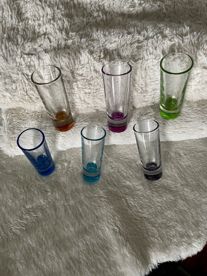 Unika shot glas Crisa 6cl med magiska färger