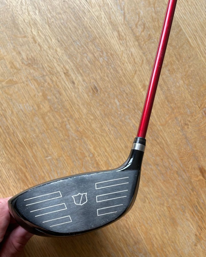 Wilson Staff DXi Superlight Driver