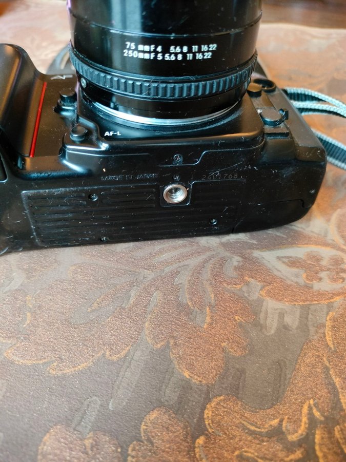 Nikon F-801 med sigma 75~250mm zoom objektiv