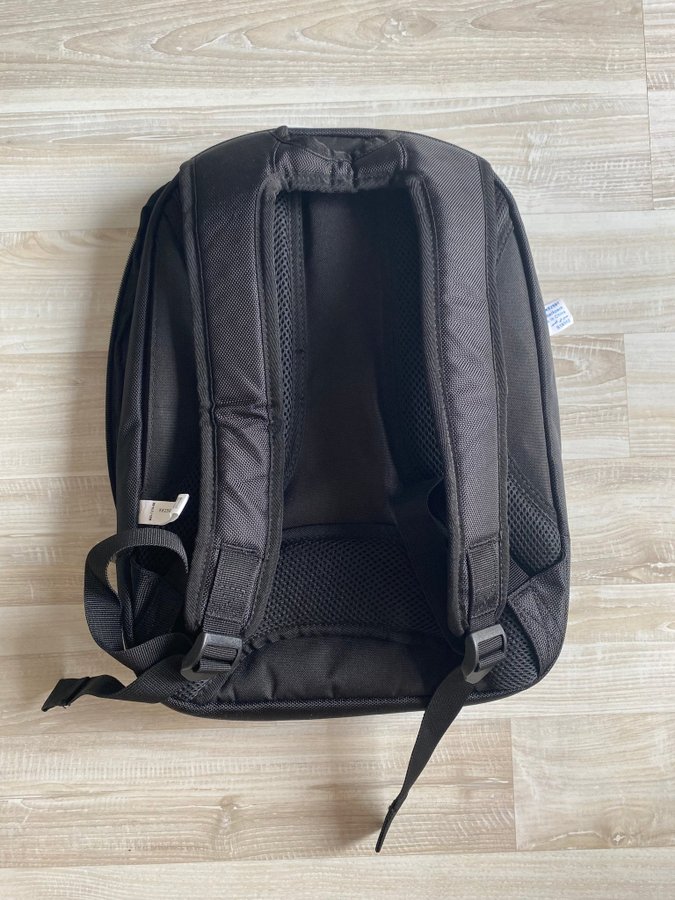 *REA* Kensington Triple Trek Ultrabook laptop dator väska bag rygg säck ryggsäck