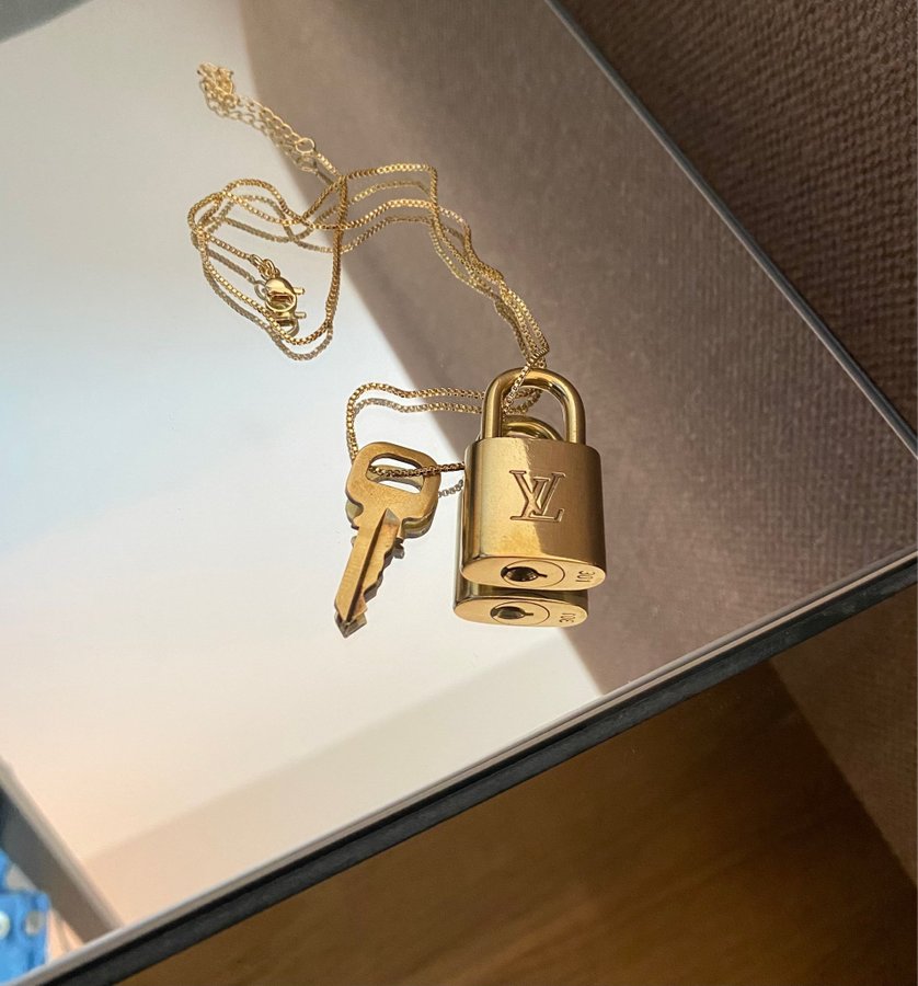 LOUIS VUITTON PADLOCK