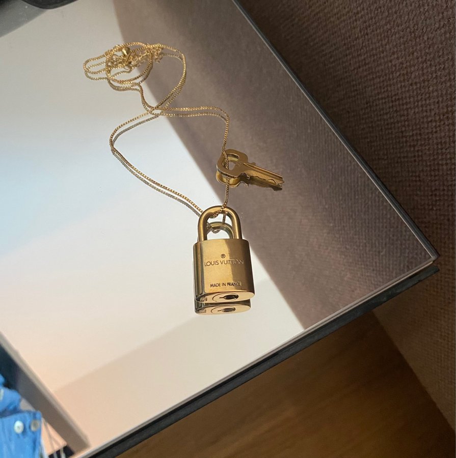 LOUIS VUITTON PADLOCK