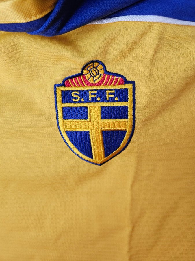 Svensk landslagströja ADIDAS M Oanvänd