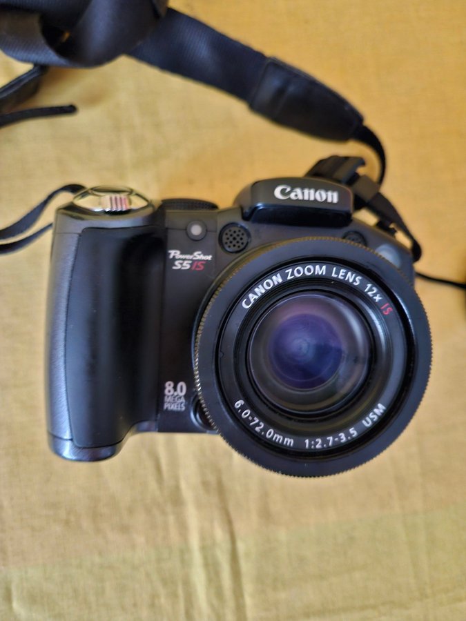 CANON Powershot S5IS Fungerar Nya batterier Made in Japan