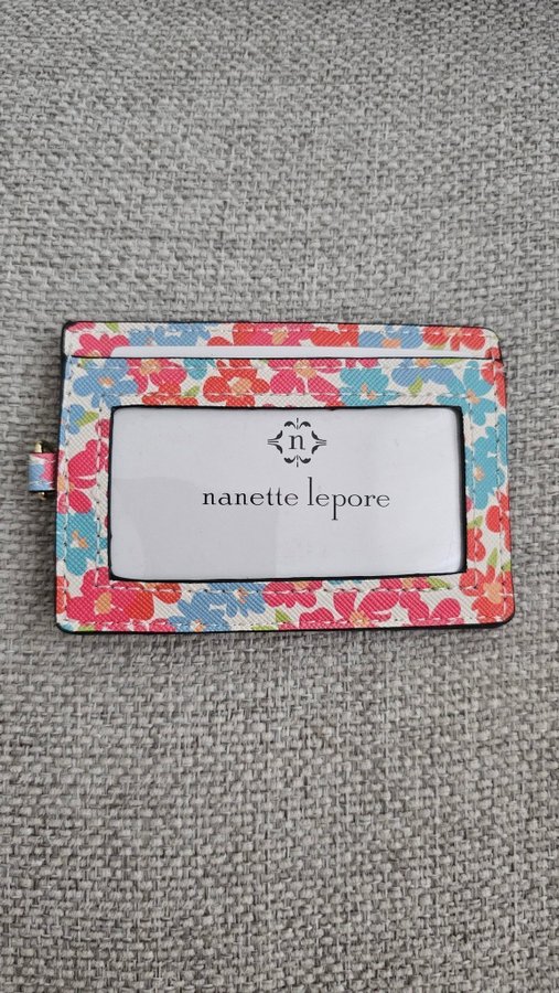 Helt ny Nanette Lepore korthållare